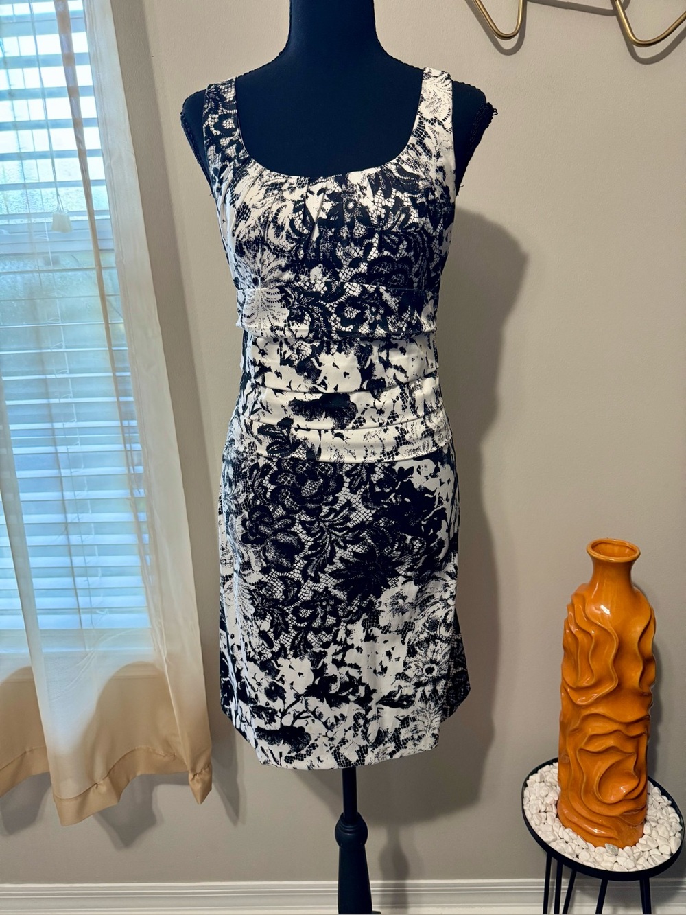 Bisou Bisou Black and White Floral Scoop Neck Dress